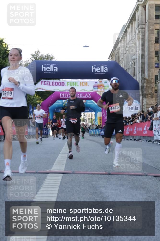 06.09.2026 - CURREX Alsterlauf Yannick Fuchs http://msf.ph/oto/10135344 06.09.2026 09:43:25 Ziel 3366, 3489, 3814, 4016, 4089, 4397, 4443, 4505, 4988, 5649, 5919, 6104, 6192, 6267, 6326, 8164 meine-sportfotos.de
