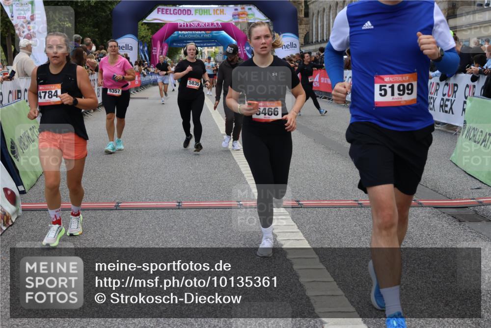 06.09.2026 - CURREX Alsterlauf Strokosch-Dieckow http://msf.ph/oto/10135361 06.09.2026 10:09:49 Ziel 2064, 2078, 2622, 3326, 4713, 4784, 5199, 5357, 5835, 5836, 5851, 6410, 6466 meine-sportfotos.de