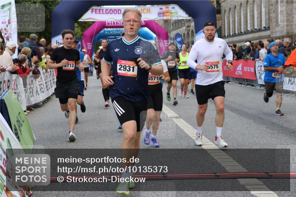 06.09.2026 - CURREX Alsterlauf Strokosch-Dieckow http://msf.ph/oto/10135373 06.09.2026 09:57:00 Ziel 2165, 2931, 3050, 3519, 3520, 3587, 3609, 3689, 3690, 3712, 3795, 4014, 4126, 4717, 4740, 5571, 5575, 5719, 5939, 6055, 6115, 8200 meine-sportfotos.de