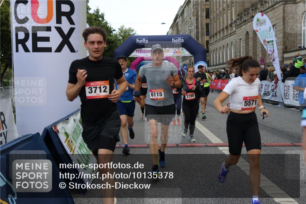 06.09.2026 - CURREX Alsterlauf Strokosch-Dieckow http://msf.ph/oto/10135378 06.09.2026 09:57:02 Ziel 2165, 2931, 2968, 3050, 3519, 3520, 3587, 3609, 3690, 3712, 3795, 4014, 4126, 4740, 5571, 5575, 5939, 6055, 6115, 8167, 8200 meine-sportfotos.de