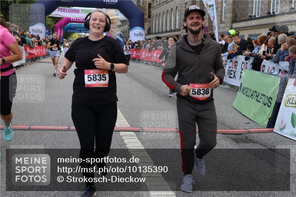 06.09.2026 - CURREX Alsterlauf Strokosch-Dieckow http://msf.ph/oto/10135390 06.09.2026 10:09:51 Ziel 2064, 2622, 3326, 4784, 5199, 5357, 5835, 5836, 5851, 6410, 6466 meine-sportfotos.de
