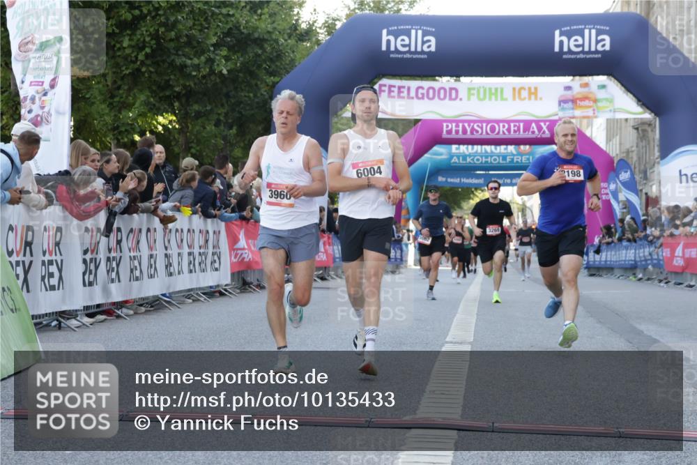 06.09.2026 - CURREX Alsterlauf Yannick Fuchs http://msf.ph/oto/10135433 06.09.2026 09:43:53 Ziel 2198, 2398, 2760, 3269, 3646, 3960, 4910, 5348, 5680, 5873, 5874, 6004 meine-sportfotos.de