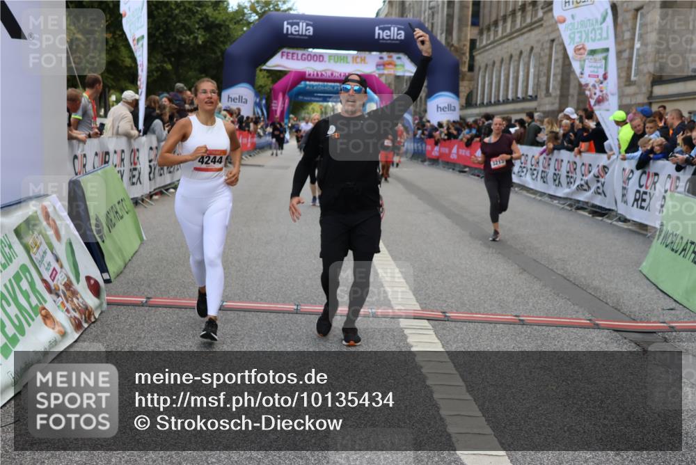 06.09.2026 - CURREX Alsterlauf Strokosch-Dieckow http://msf.ph/oto/10135434 06.09.2026 10:10:01 Ziel 2467, 3163, 3213, 3326, 4242, 4244, 4507, 5733 meine-sportfotos.de