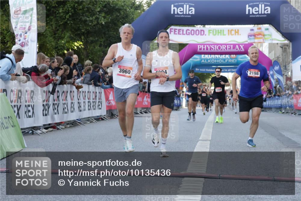 06.09.2026 - CURREX Alsterlauf Yannick Fuchs http://msf.ph/oto/10135436 06.09.2026 09:43:53 Ziel 2198, 2398, 2760, 3269, 3646, 3960, 4910, 5348, 5680, 5873, 5874, 6004 meine-sportfotos.de