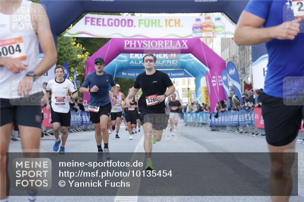 06.09.2026 - CURREX Alsterlauf Yannick Fuchs http://msf.ph/oto/10135454 06.09.2026 09:43:55 Ziel 2198, 2398, 3269, 3646, 3905, 3960, 5062, 5348, 5680, 5873, 5874, 6004, 6102 meine-sportfotos.de