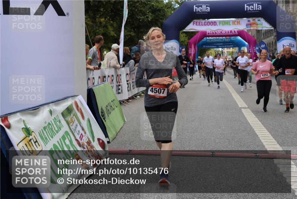 06.09.2026 - CURREX Alsterlauf Strokosch-Dieckow http://msf.ph/oto/10135476 06.09.2026 10:10:05 Ziel 2057, 2607, 2634, 3163, 3213, 3277, 3283, 4242, 4244, 4248, 4252, 4507, 5733 meine-sportfotos.de
