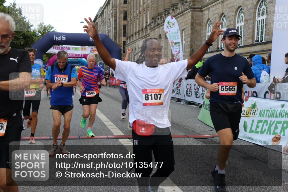 06.09.2026 - CURREX Alsterlauf Strokosch-Dieckow http://msf.ph/oto/10135477 06.09.2026 09:57:14 Ziel 2056, 2311, 2557, 3349, 3505, 3622, 3673, 3694, 4870, 5166, 5320, 5565, 6071, 6394, 6396, 8093, 8107, 8167 meine-sportfotos.de