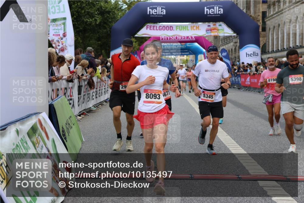 06.09.2026 - CURREX Alsterlauf Strokosch-Dieckow http://msf.ph/oto/10135497 06.09.2026 09:57:20 Ziel 2311, 2316, 2557, 2900, 3349, 3505, 3622, 3673, 3978, 5345, 5398, 6071, 6119, 6279, 6394, 6396, 8093, 8198 meine-sportfotos.de