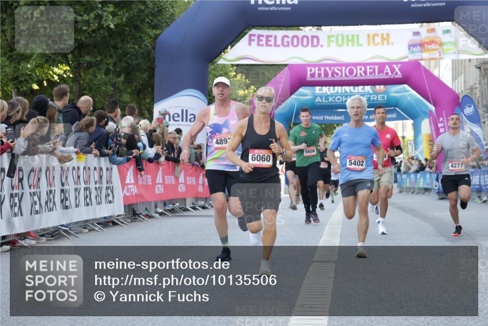 06.09.2026 - CURREX Alsterlauf Yannick Fuchs http://msf.ph/oto/10135506 06.09.2026 09:44:01 Ziel 2198, 3269, 3905, 3960, 3994, 4277, 4893, 5062, 5402, 6004, 6060, 6102 meine-sportfotos.de