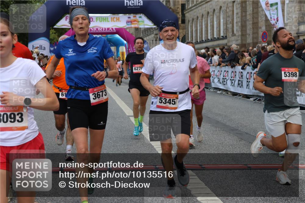 06.09.2026 - CURREX Alsterlauf Strokosch-Dieckow http://msf.ph/oto/10135516 06.09.2026 09:57:21 Ziel 2311, 2316, 2900, 3349, 3673, 3881, 3978, 5345, 5398, 6119, 6279, 6396, 8093, 8198, 8281 meine-sportfotos.de