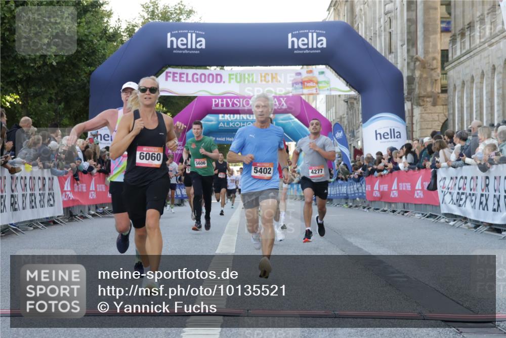 06.09.2026 - CURREX Alsterlauf Yannick Fuchs http://msf.ph/oto/10135521 06.09.2026 09:44:02 Ziel 2198, 3269, 3905, 3960, 3994, 4277, 4893, 5062, 5168, 5402, 5606, 6004, 6060, 6102 meine-sportfotos.de