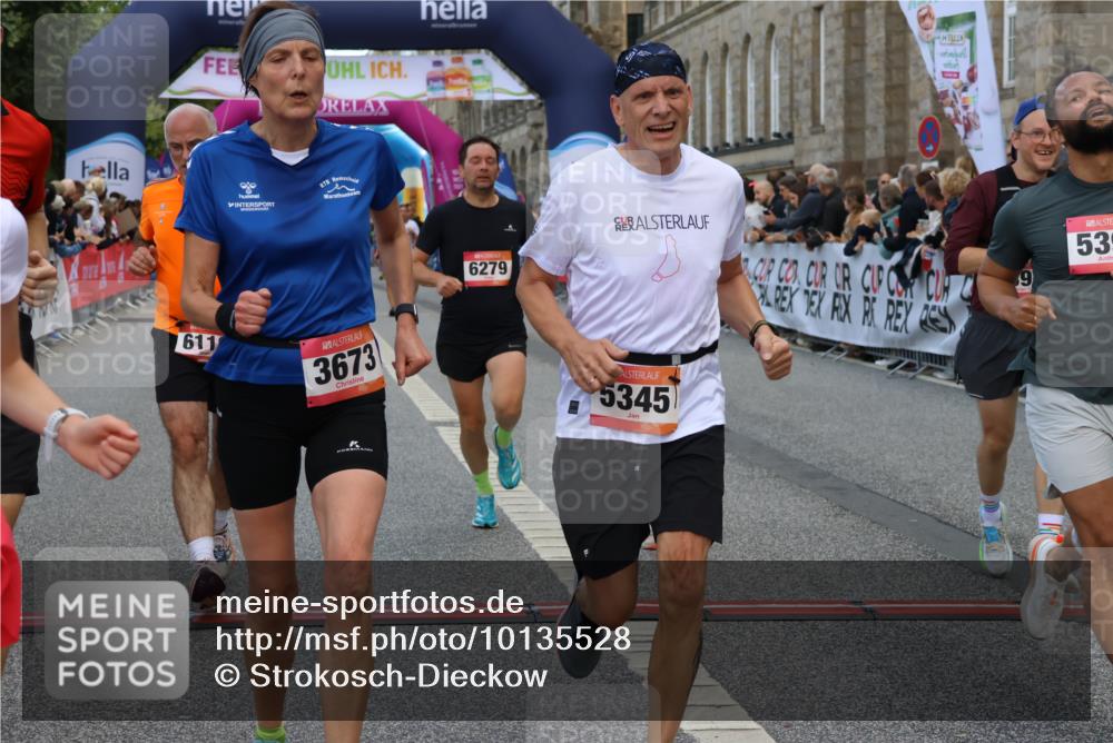 06.09.2026 - CURREX Alsterlauf Strokosch-Dieckow http://msf.ph/oto/10135528 06.09.2026 09:57:21 Ziel 2311, 2316, 2900, 3349, 3673, 3881, 3978, 5345, 5398, 6119, 6279, 6396, 8093, 8198, 8281 meine-sportfotos.de