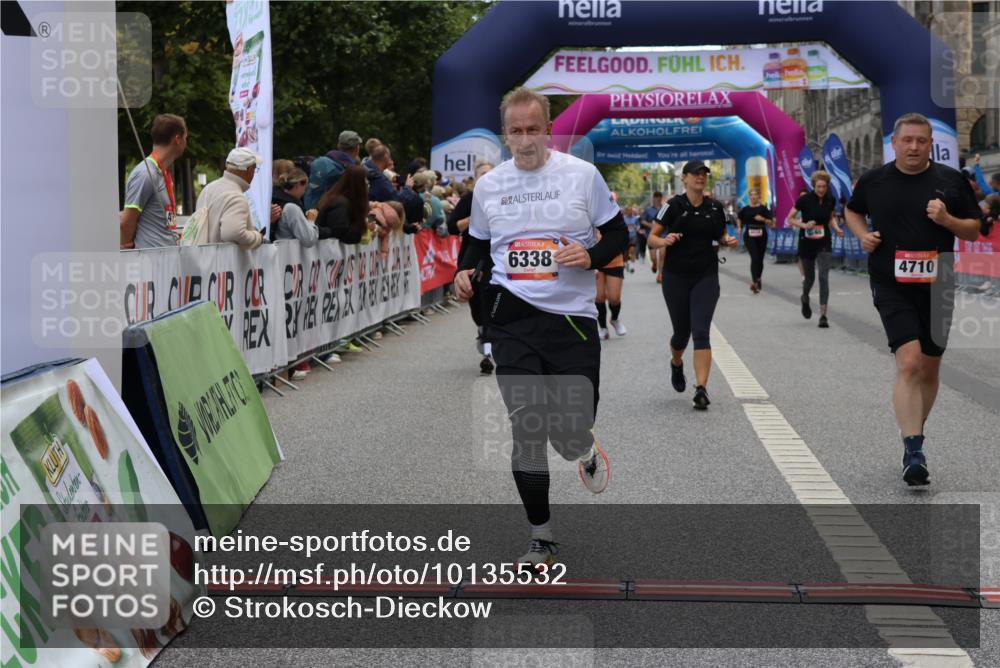 06.09.2026 - CURREX Alsterlauf Strokosch-Dieckow http://msf.ph/oto/10135532 06.09.2026 10:10:12 Ziel 2057, 2607, 2634, 2747, 3277, 3283, 4195, 4246, 4248, 4252, 4710, 5008, 6338, 6354, 8072, 8115, 8149, 8241 meine-sportfotos.de