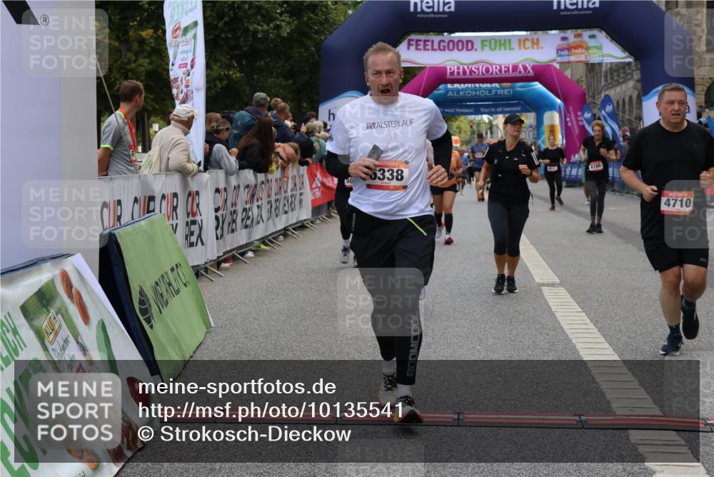 06.09.2026 - CURREX Alsterlauf Strokosch-Dieckow http://msf.ph/oto/10135541 06.09.2026 10:10:12 Ziel 2057, 2607, 2634, 2747, 3277, 3283, 4195, 4246, 4248, 4252, 4710, 5008, 6338, 6354, 8072, 8115, 8149, 8241 meine-sportfotos.de