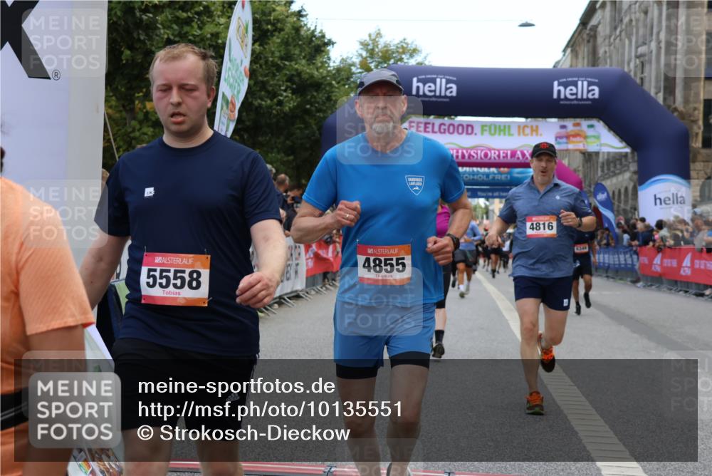 06.09.2026 - CURREX Alsterlauf Strokosch-Dieckow http://msf.ph/oto/10135551 06.09.2026 10:10:22 Ziel 2747, 4166, 4402, 4775, 4816, 4855, 4984, 5008, 5558, 6165, 6349, 8034 meine-sportfotos.de