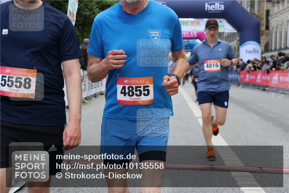 06.09.2026 - CURREX Alsterlauf Strokosch-Dieckow http://msf.ph/oto/10135558 06.09.2026 10:10:23 Ziel 4166, 4402, 4775, 4816, 4855, 4984, 5558, 6165, 6349, 8034 meine-sportfotos.de