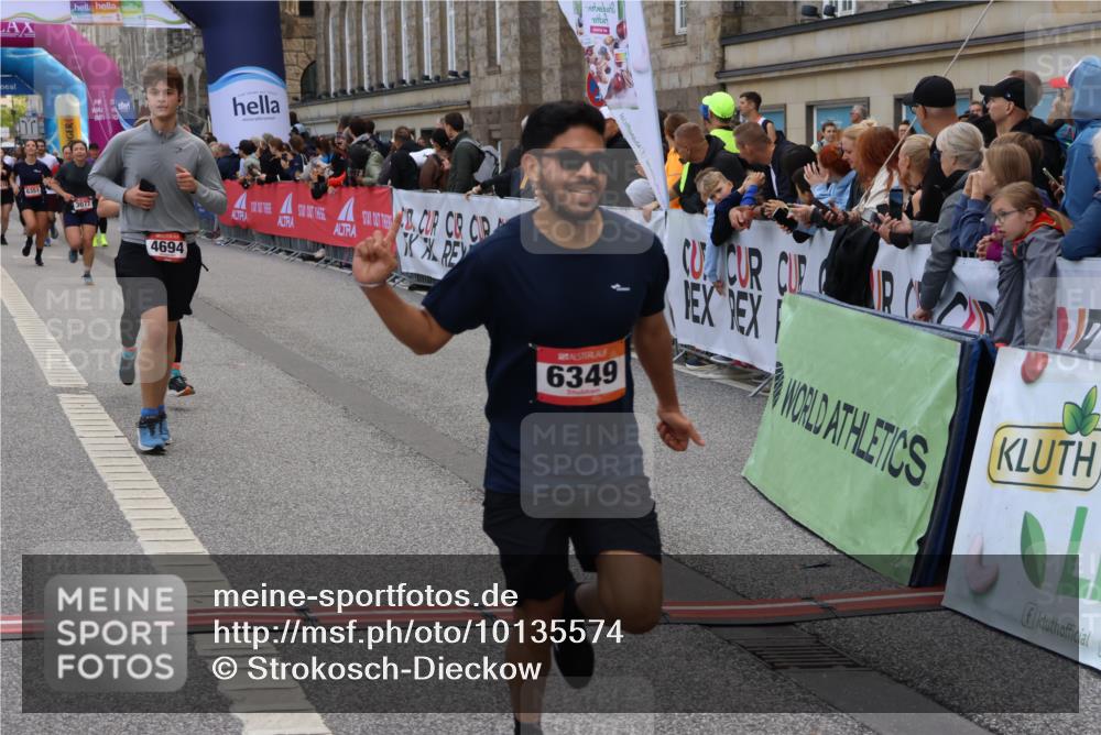 06.09.2026 - CURREX Alsterlauf Strokosch-Dieckow http://msf.ph/oto/10135574 06.09.2026 10:10:28 Ziel 3077, 4144, 4239, 4402, 4694, 4816, 4855, 6165, 6349 meine-sportfotos.de
