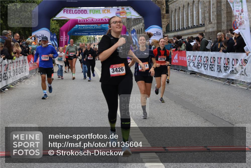 06.09.2026 - CURREX Alsterlauf Strokosch-Dieckow http://msf.ph/oto/10135604 06.09.2026 10:10:35 Ziel 2509, 2670, 2674, 3077, 3127, 3278, 3426, 4066, 4144, 4239, 4694, 5356, 6220, 6351 meine-sportfotos.de