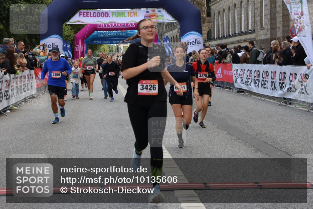 06.09.2026 - CURREX Alsterlauf Strokosch-Dieckow http://msf.ph/oto/10135606 06.09.2026 10:10:35 Ziel 2509, 2670, 2674, 3077, 3127, 3278, 3426, 4066, 4144, 4239, 4694, 5356, 6220, 6351 meine-sportfotos.de