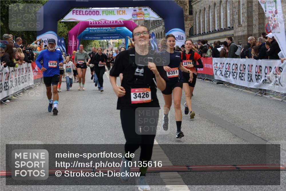 06.09.2026 - CURREX Alsterlauf Strokosch-Dieckow http://msf.ph/oto/10135616 06.09.2026 10:10:35 Ziel 2509, 2670, 2674, 3077, 3127, 3278, 3426, 4066, 4144, 4239, 4694, 5356, 6220, 6351 meine-sportfotos.de