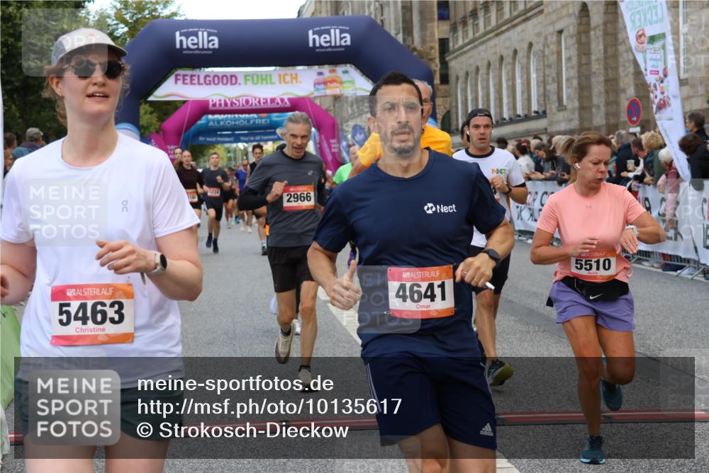 06.09.2026 - CURREX Alsterlauf Strokosch-Dieckow http://msf.ph/oto/10135617 06.09.2026 09:57:30 Ziel 2316, 2806, 2966, 3160, 3236, 3559, 3881, 3914, 4224, 4641, 4859, 5463, 5510, 5978, 6020, 8029, 8281 meine-sportfotos.de