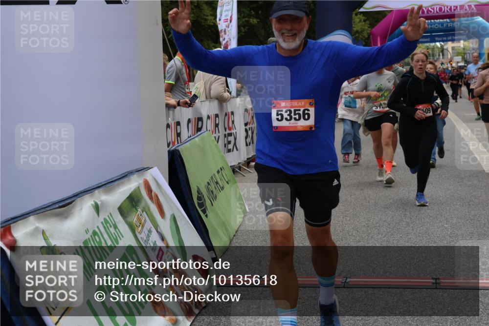 06.09.2026 - CURREX Alsterlauf Strokosch-Dieckow http://msf.ph/oto/10135618 06.09.2026 10:10:38 Ziel 2509, 2670, 2674, 3077, 3127, 3278, 3426, 3649, 3930, 4066, 4167, 4959, 5356, 6220, 6351 meine-sportfotos.de