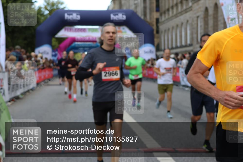 06.09.2026 - CURREX Alsterlauf Strokosch-Dieckow http://msf.ph/oto/10135627 06.09.2026 09:57:31 Ziel 2316, 2806, 2966, 3160, 3236, 3559, 3881, 3914, 4224, 4641, 4859, 5107, 5463, 5510, 5978, 6020, 8029, 8281 meine-sportfotos.de