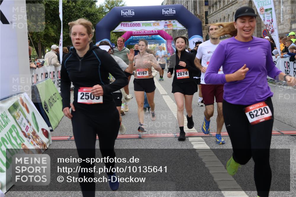 06.09.2026 - CURREX Alsterlauf Strokosch-Dieckow http://msf.ph/oto/10135641 06.09.2026 10:10:41 Ziel 2058, 2509, 2589, 2670, 2674, 3127, 3278, 3345, 3426, 3649, 3930, 4066, 4077, 4167, 4211, 4238, 4697, 4959, 5356, 6220, 6351 meine-sportfotos.de