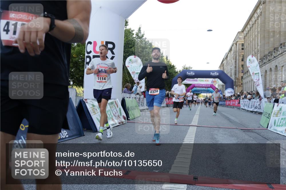 06.09.2026 - CURREX Alsterlauf Yannick Fuchs http://msf.ph/oto/10135650 06.09.2026 09:44:12 Ziel 2139, 2250, 2699, 2723, 3010, 3702, 3994, 4157, 4277, 5114, 5168, 5530, 5606, 8127, 8328 meine-sportfotos.de
