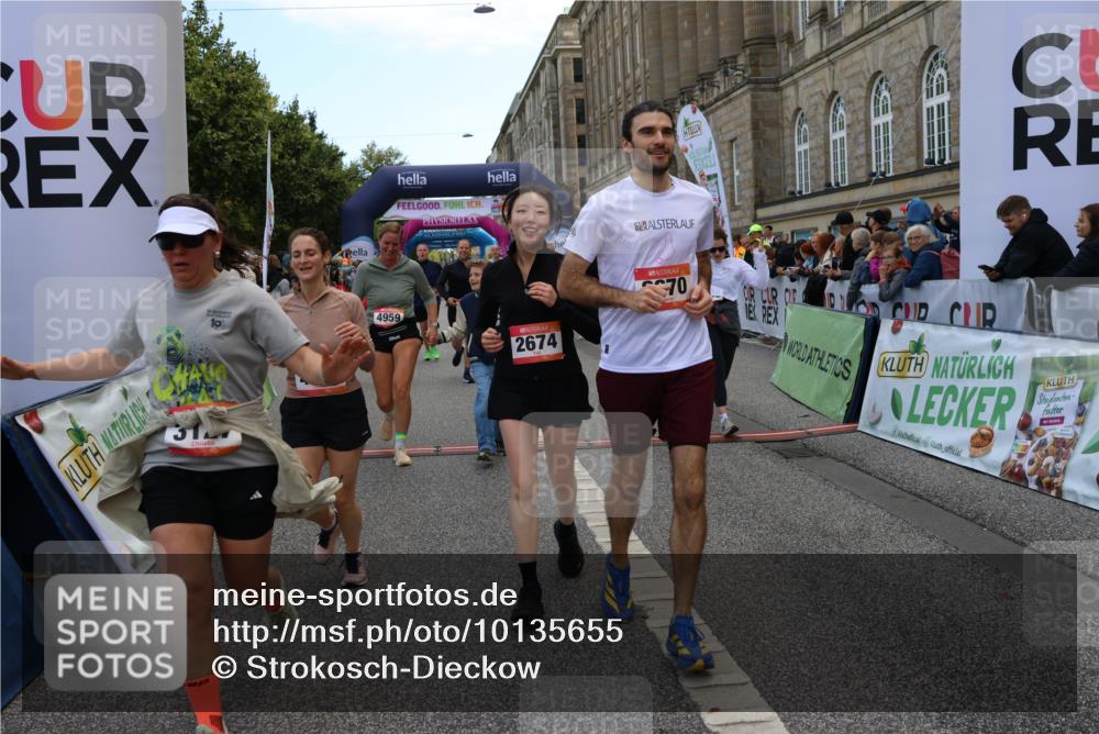 06.09.2026 - CURREX Alsterlauf Strokosch-Dieckow http://msf.ph/oto/10135655 06.09.2026 10:10:42 Ziel 2058, 2509, 2589, 2670, 2674, 3127, 3278, 3345, 3649, 3930, 4066, 4077, 4167, 4211, 4238, 4697, 4959, 5356, 6220, 6351 meine-sportfotos.de