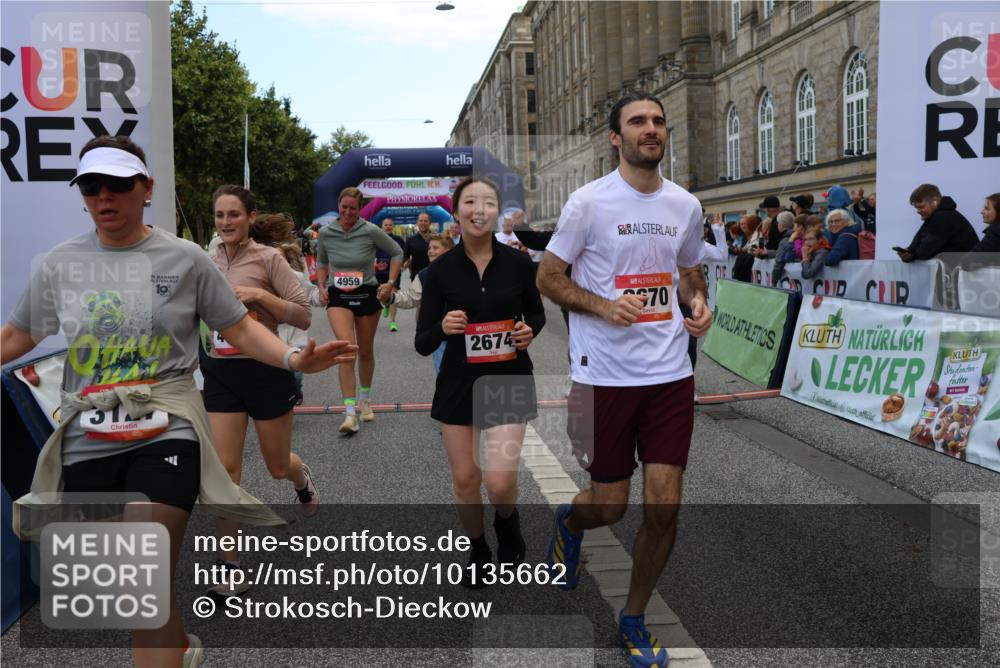 06.09.2026 - CURREX Alsterlauf Strokosch-Dieckow http://msf.ph/oto/10135662 06.09.2026 10:10:42 Ziel 2058, 2509, 2589, 2670, 2674, 3127, 3278, 3345, 3649, 3930, 4066, 4077, 4167, 4211, 4238, 4697, 4959, 5356, 6220, 6351 meine-sportfotos.de