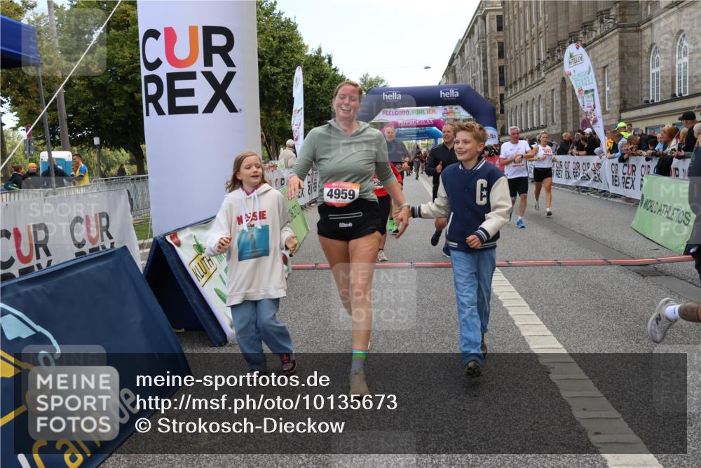 06.09.2026 - CURREX Alsterlauf Strokosch-Dieckow http://msf.ph/oto/10135673 06.09.2026 10:10:44 Ziel 2058, 2509, 2589, 2670, 2674, 2734, 3127, 3278, 3345, 3649, 3930, 4066, 4077, 4167, 4211, 4238, 4697, 4959, 5356, 6220 meine-sportfotos.de
