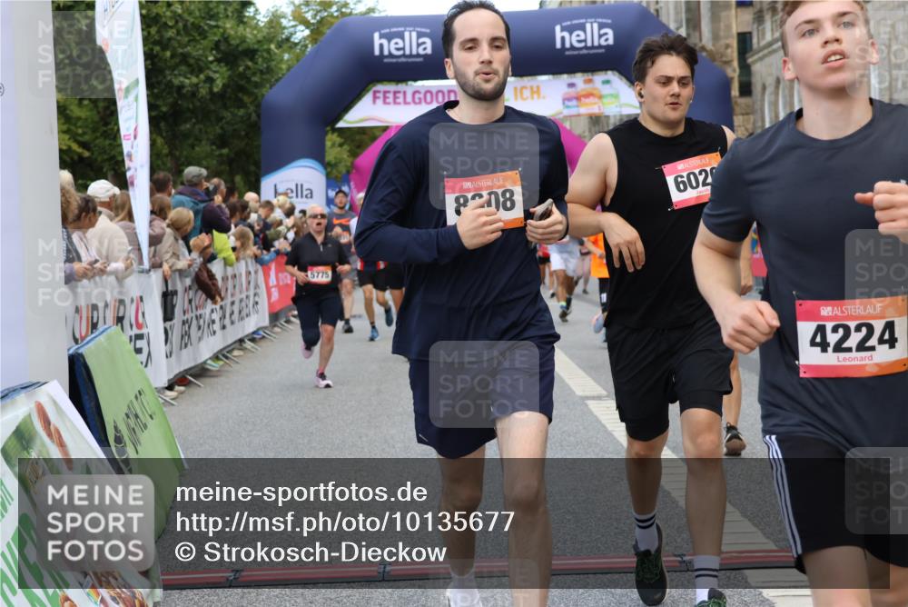 06.09.2026 - CURREX Alsterlauf Strokosch-Dieckow http://msf.ph/oto/10135677 06.09.2026 09:57:35 Ziel 2242, 2806, 2966, 3097, 3160, 3236, 3442, 3514, 3559, 3914, 4213, 4224, 4641, 4682, 4859, 5107, 5215, 5463, 5510, 5775, 6020, 6042, 6078, 6365, 8029 meine-sportfotos.de