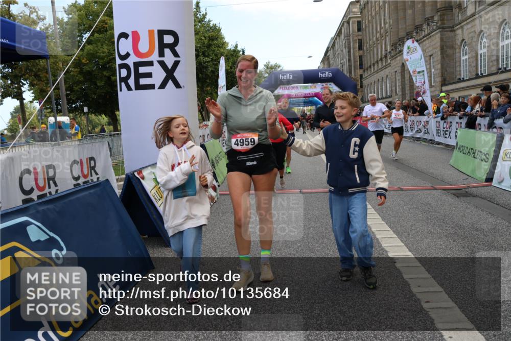 06.09.2026 - CURREX Alsterlauf Strokosch-Dieckow http://msf.ph/oto/10135684 06.09.2026 10:10:44 Ziel 2058, 2509, 2589, 2670, 2674, 2734, 3127, 3278, 3345, 3649, 3930, 4066, 4077, 4167, 4211, 4238, 4697, 4959, 5356, 6220 meine-sportfotos.de