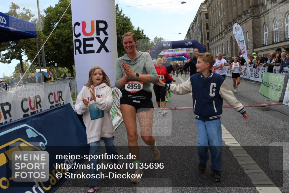 06.09.2026 - CURREX Alsterlauf Strokosch-Dieckow http://msf.ph/oto/10135696 06.09.2026 10:10:44 Ziel 2058, 2509, 2589, 2670, 2674, 2734, 3127, 3278, 3345, 3649, 3930, 4066, 4077, 4167, 4211, 4238, 4697, 4959, 5356, 6220 meine-sportfotos.de