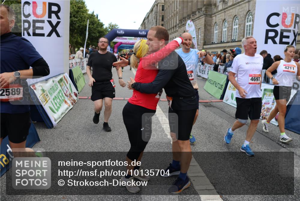 06.09.2026 - CURREX Alsterlauf Strokosch-Dieckow http://msf.ph/oto/10135704 06.09.2026 10:10:47 Ziel 2058, 2365, 2589, 2670, 2674, 2734, 3127, 3345, 3348, 3649, 3840, 3930, 4077, 4167, 4211, 4238, 4697, 4959, 6434 meine-sportfotos.de