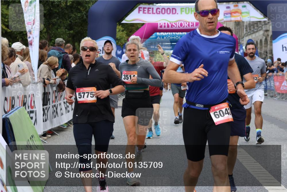 06.09.2026 - CURREX Alsterlauf Strokosch-Dieckow http://msf.ph/oto/10135709 06.09.2026 09:57:38 Ziel 2237, 2242, 2288, 2538, 2806, 3097, 3160, 3236, 3442, 3514, 3559, 4213, 4224, 4334, 4682, 4691, 5107, 5215, 5775, 6020, 6042, 6078, 6318, 6365, 8029, 8231 meine-sportfotos.de