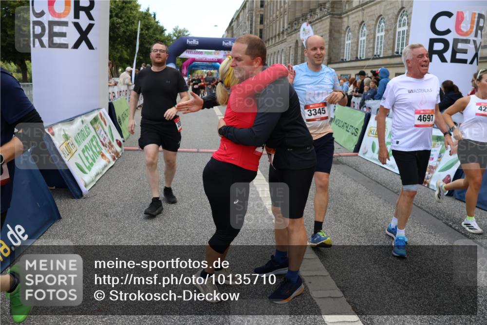 06.09.2026 - CURREX Alsterlauf Strokosch-Dieckow http://msf.ph/oto/10135710 06.09.2026 10:10:47 Ziel 2058, 2365, 2589, 2670, 2674, 2734, 3127, 3345, 3348, 3649, 3840, 3930, 4077, 4167, 4211, 4238, 4697, 4959, 6434 meine-sportfotos.de