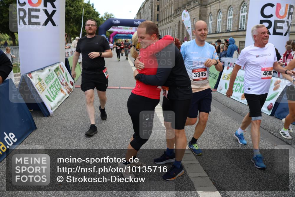 06.09.2026 - CURREX Alsterlauf Strokosch-Dieckow http://msf.ph/oto/10135716 06.09.2026 10:10:48 Ziel 2058, 2365, 2589, 2734, 3345, 3348, 3649, 3840, 3930, 4077, 4167, 4211, 4238, 4697, 4959, 6434 meine-sportfotos.de