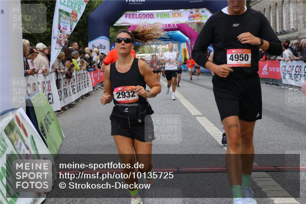 06.09.2026 - CURREX Alsterlauf Strokosch-Dieckow http://msf.ph/oto/10135725 06.09.2026 09:57:50 Ziel 2523, 2663, 2672, 2877, 2932, 2950, 3122, 4003, 4950, 5111, 5247, 5660, 5736, 5790, 6108, 6137, 6239, 8307 meine-sportfotos.de
