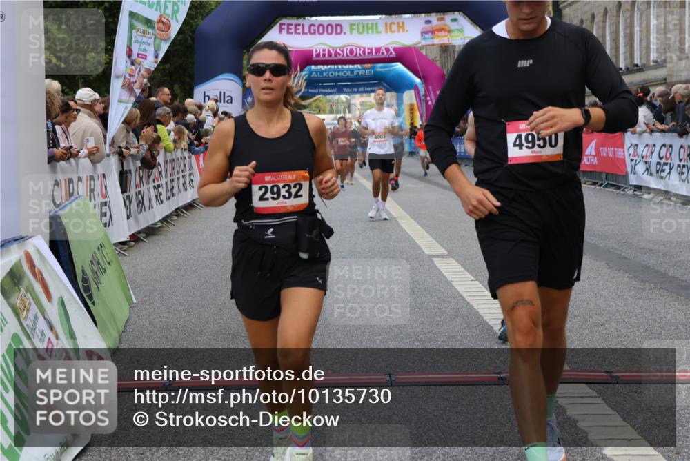 06.09.2026 - CURREX Alsterlauf Strokosch-Dieckow http://msf.ph/oto/10135730 06.09.2026 09:57:51 Ziel 2523, 2663, 2672, 2877, 2932, 2950, 3122, 4003, 4950, 5111, 5247, 5660, 5736, 5790, 6108, 6137, 6239, 8307 meine-sportfotos.de