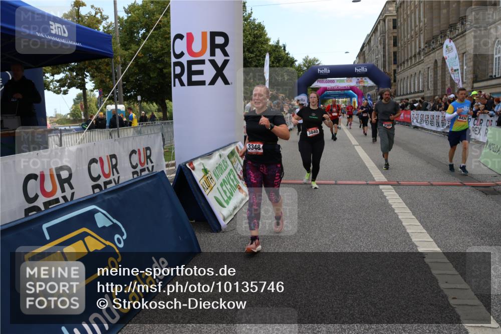 06.09.2026 - CURREX Alsterlauf Strokosch-Dieckow http://msf.ph/oto/10135746 06.09.2026 10:10:51 Ziel 2058, 2226, 2365, 2427, 2589, 2616, 2734, 3345, 3348, 3840, 3995, 4077, 4211, 4238, 4697, 5141, 5142, 6088, 6434 meine-sportfotos.de