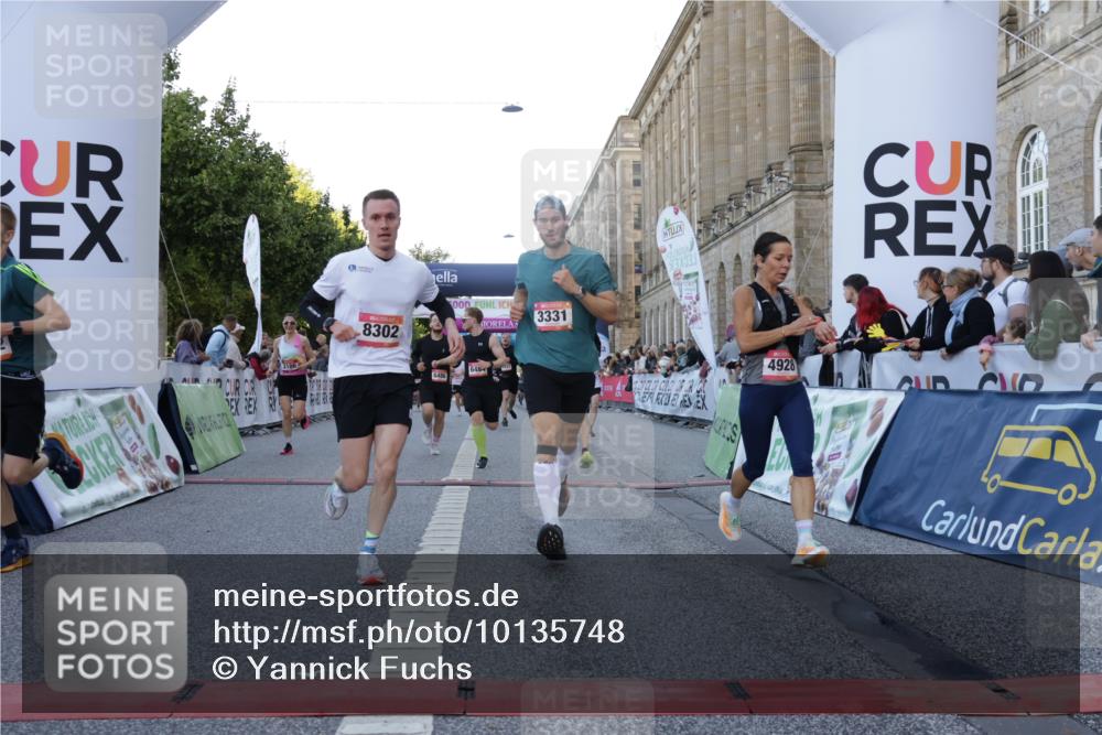 06.09.2026 - CURREX Alsterlauf Yannick Fuchs http://msf.ph/oto/10135748 06.09.2026 09:44:19 Ziel 2186, 2699, 3010, 3331, 3355, 3564, 3717, 4838, 4928, 5443, 5530, 5626, 5710, 5722, 5974, 6484, 6485, 6486, 8127, 8302 meine-sportfotos.de