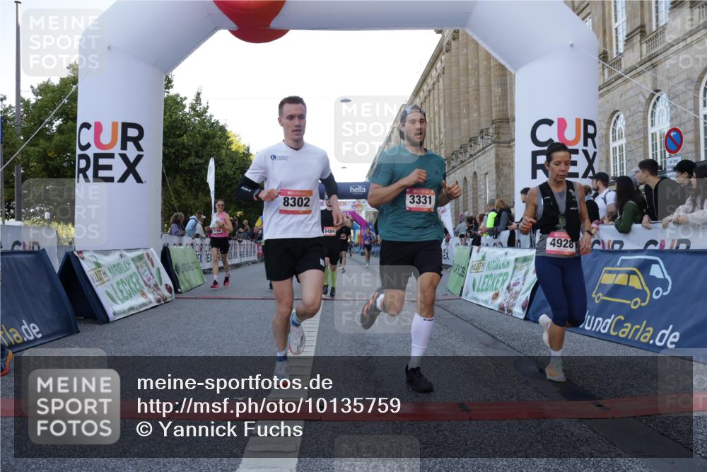 06.09.2026 - CURREX Alsterlauf Yannick Fuchs http://msf.ph/oto/10135759 06.09.2026 09:44:20 Ziel 2186, 2699, 3010, 3331, 3355, 3564, 3717, 4838, 4928, 5443, 5530, 5626, 5710, 5722, 5974, 6484, 6485, 6486, 8127, 8302 meine-sportfotos.de