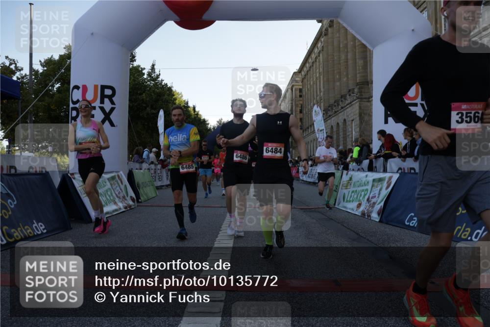06.09.2026 - CURREX Alsterlauf Yannick Fuchs http://msf.ph/oto/10135772 06.09.2026 09:44:21 Ziel 2186, 2699, 3010, 3331, 3355, 3564, 3717, 4838, 4862, 4928, 5443, 5477, 5530, 5626, 5710, 5722, 5974, 6484, 6485, 6486, 8302 meine-sportfotos.de