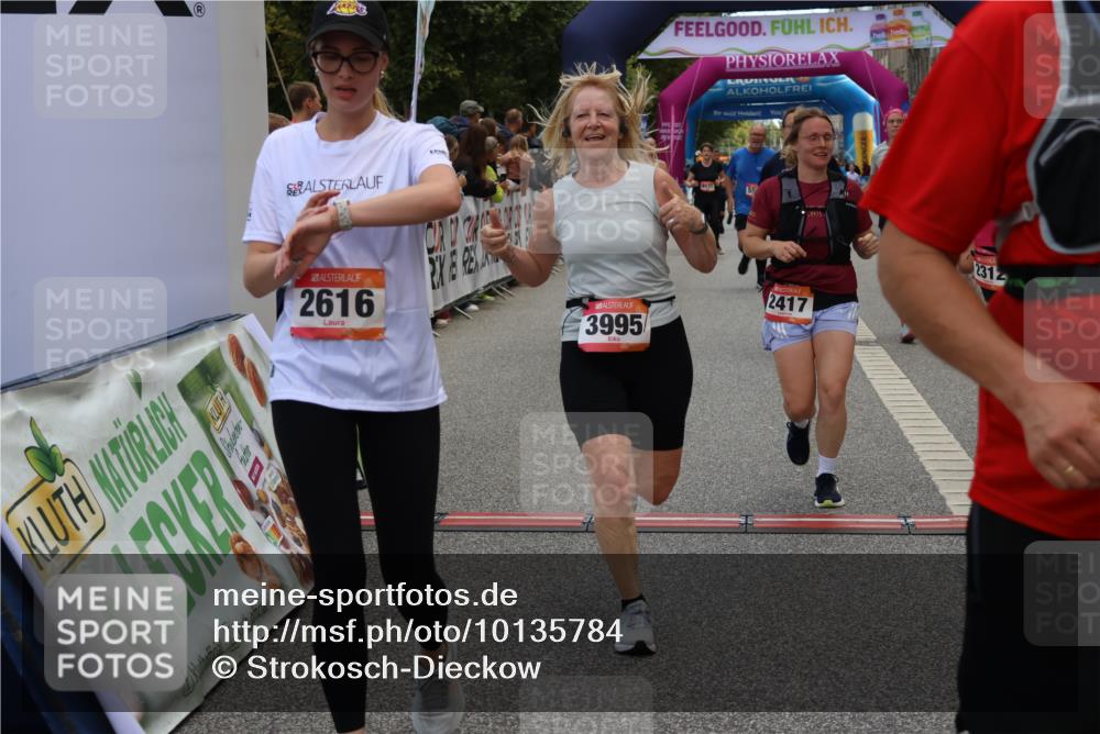 06.09.2026 - CURREX Alsterlauf Strokosch-Dieckow http://msf.ph/oto/10135784 06.09.2026 10:10:57 Ziel 2226, 2312, 2365, 2417, 2427, 2552, 2566, 2616, 2732, 2982, 3348, 3685, 3687, 3840, 3988, 3995, 5141, 5142, 5555, 5898, 6088, 6434 meine-sportfotos.de