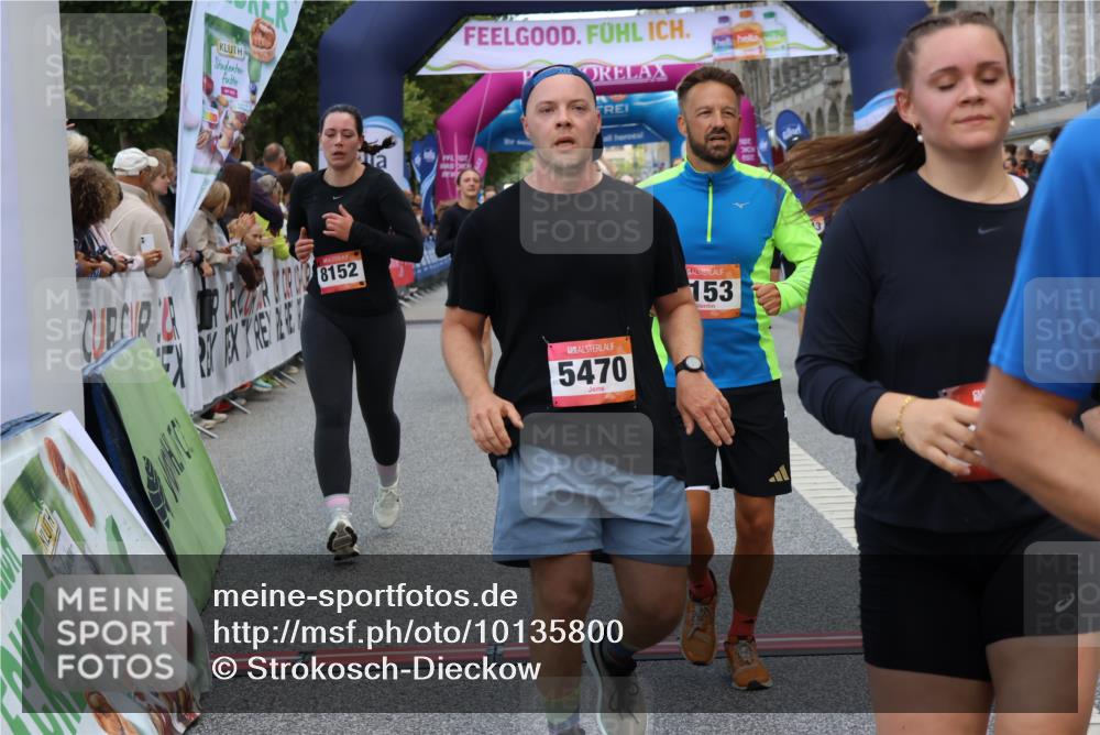06.09.2026 - CURREX Alsterlauf Strokosch-Dieckow http://msf.ph/oto/10135800 06.09.2026 09:58:03 Ziel 2875, 2965, 3075, 3307, 3369, 3403, 3497, 3743, 3744, 3841, 3923, 4327, 4864, 5470, 5518, 5548, 5707, 5916, 6153, 8066, 8152, 8229, 8311 meine-sportfotos.de