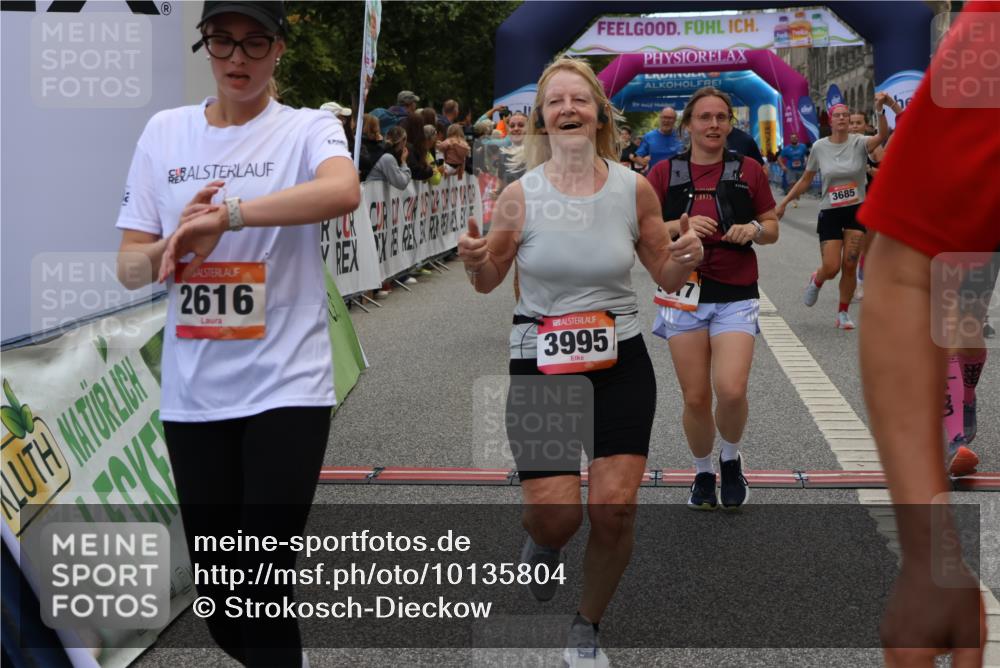 06.09.2026 - CURREX Alsterlauf Strokosch-Dieckow http://msf.ph/oto/10135804 06.09.2026 10:10:58 Ziel 2226, 2312, 2365, 2417, 2427, 2552, 2566, 2616, 2732, 2982, 3685, 3687, 3840, 3988, 3995, 5141, 5142, 5555, 5898, 6088, 6434, 8292 meine-sportfotos.de
