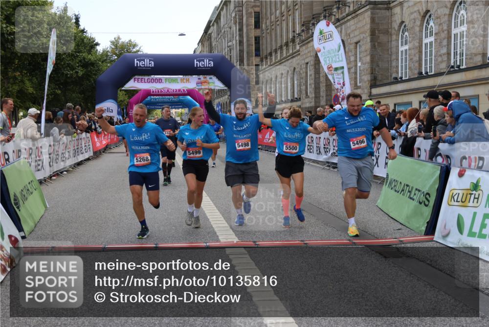 06.09.2026 - CURREX Alsterlauf Strokosch-Dieckow http://msf.ph/oto/10135816 06.09.2026 10:11:09 Ziel 2324, 2889, 2890, 3171, 3988, 4409, 5268, 5392, 5393, 5496, 5498, 5499, 5500, 5818, 5826, 5888, 8292 meine-sportfotos.de