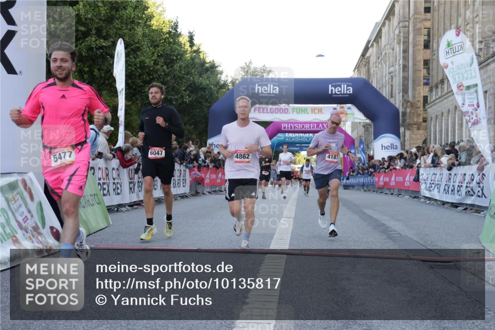 06.09.2026 - CURREX Alsterlauf Yannick Fuchs http://msf.ph/oto/10135817 06.09.2026 09:44:25 Ziel 2186, 3331, 3355, 3564, 3717, 4187, 4669, 4838, 4862, 4928, 5443, 5477, 5626, 5710, 5722, 5974, 6047, 6484, 6485, 6486, 8302 meine-sportfotos.de